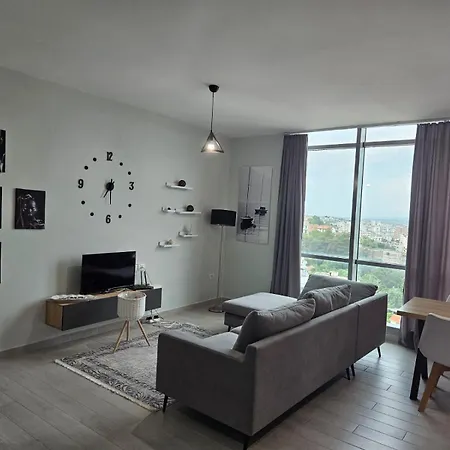 Sea La Vie Apartment *